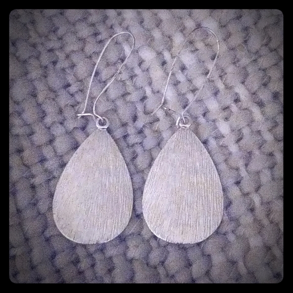 Silver dangle earrings - Picture 1 of 2
